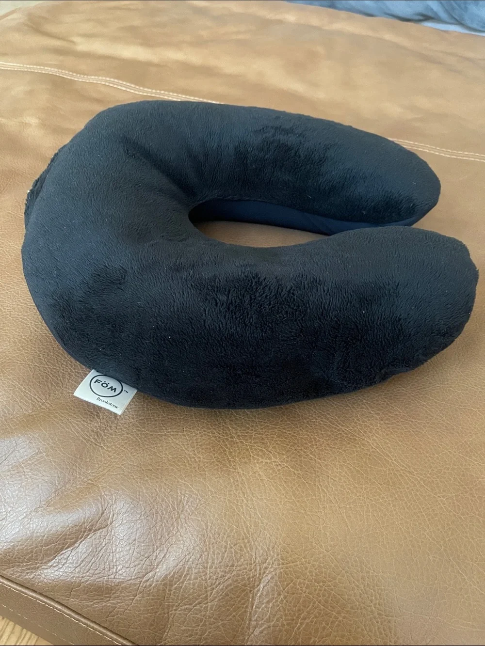 Brookstone Plush Black U-Shaped Neck Pillow - Travel Comfort